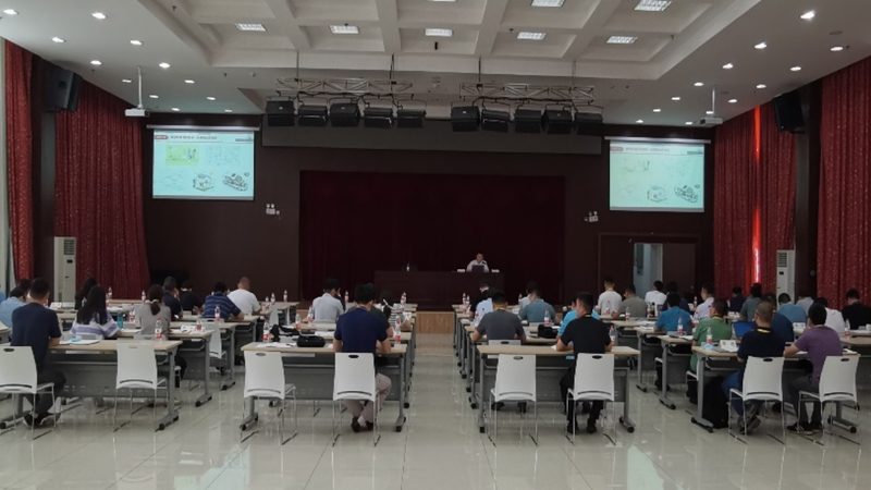 课程定价策略对比分析