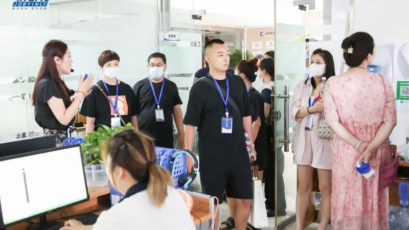 在选择网络教学平台时，以下要点需要关注：